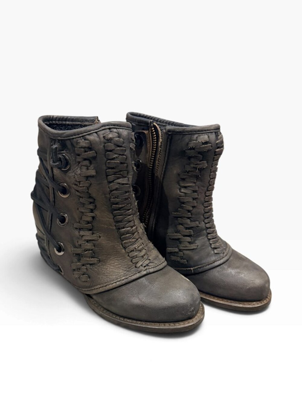 Freebird by Steven Cedrick Distressed Leather Lace-Up Ankle Booties Size 6